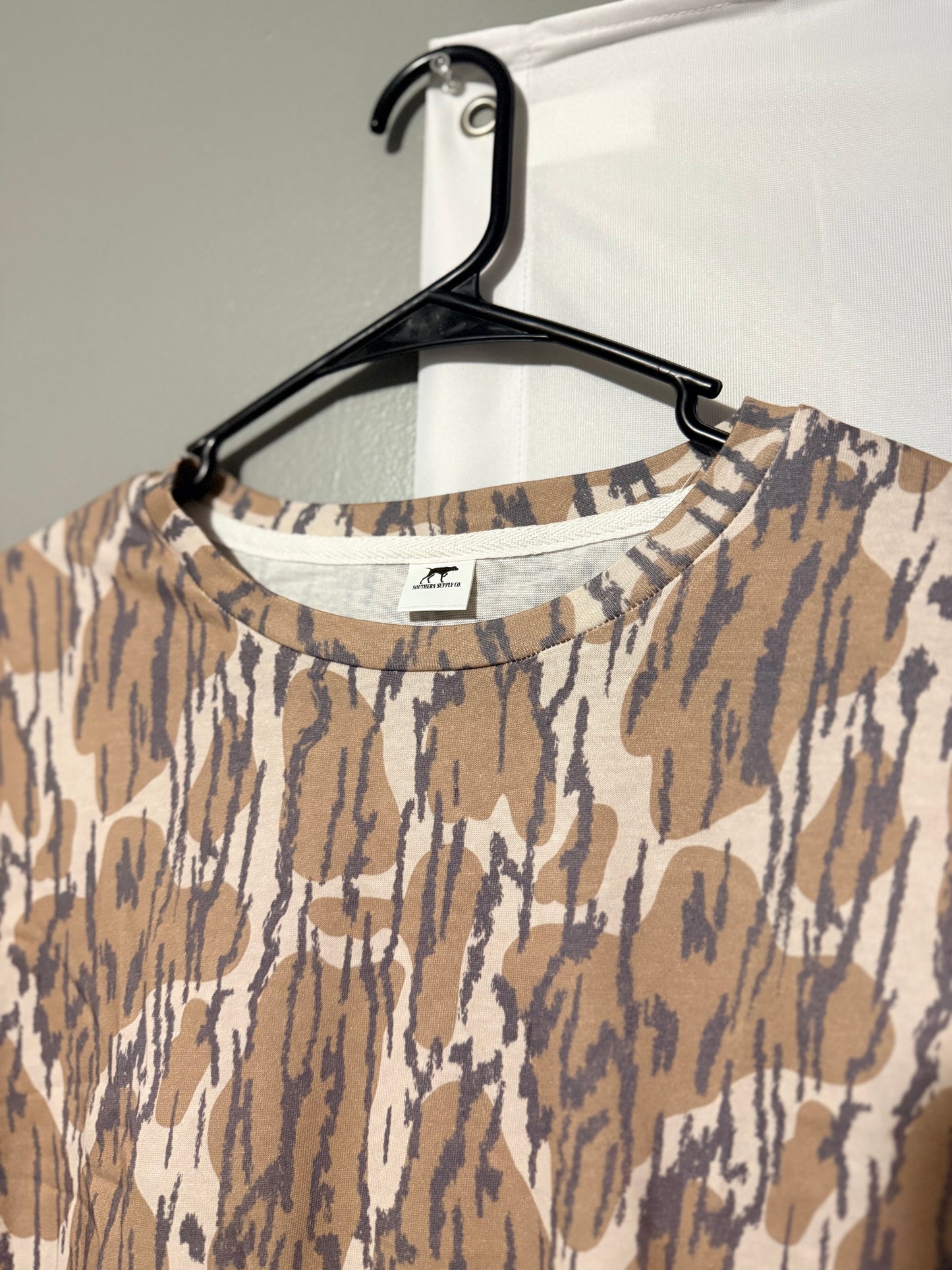 VINTAGE BOTTOMLAND CAMO LONG SLEEVE T-SHIRT